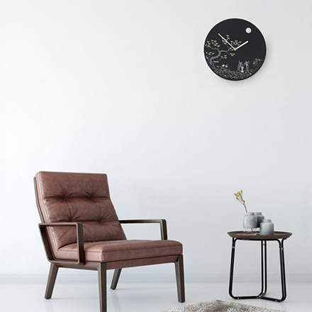 Najeon lacquer wall clock