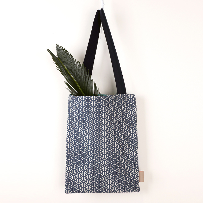 Y -shaped traditional pattern bag