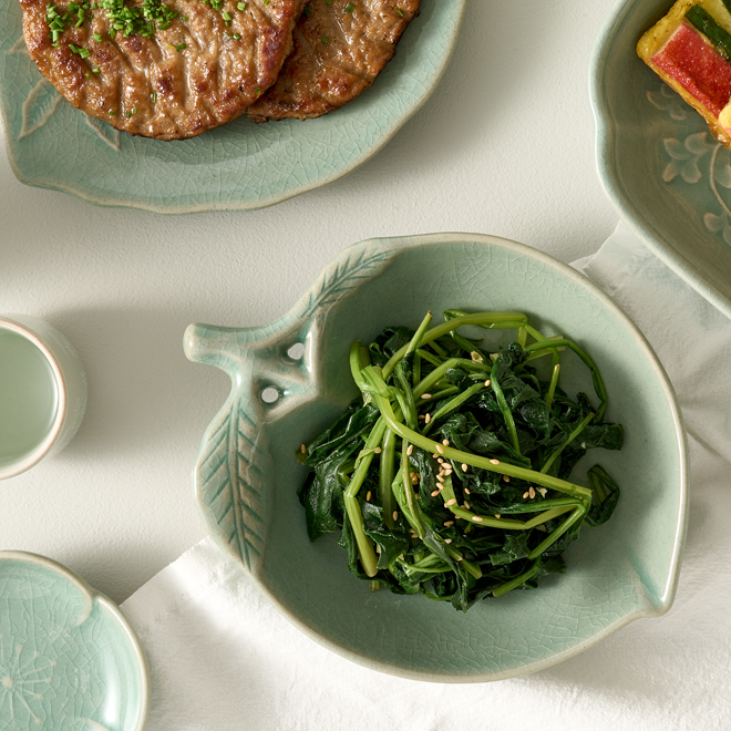 Celadon -style dish_peach
