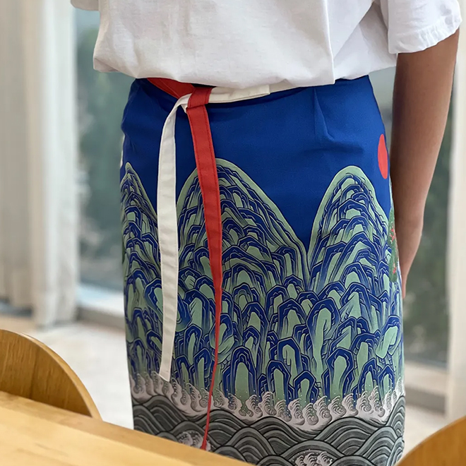 Ilwol Obongdo Apron